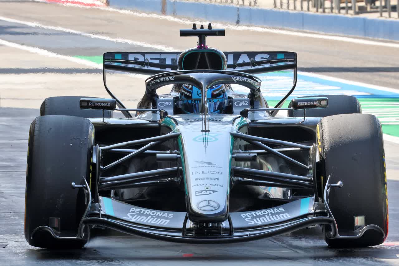 مرسدس W17 در تست